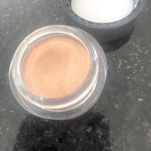 Nars Soft Matte Complete Concealer - color Madeleine
